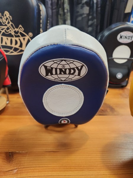 Windy Focus Mitts
